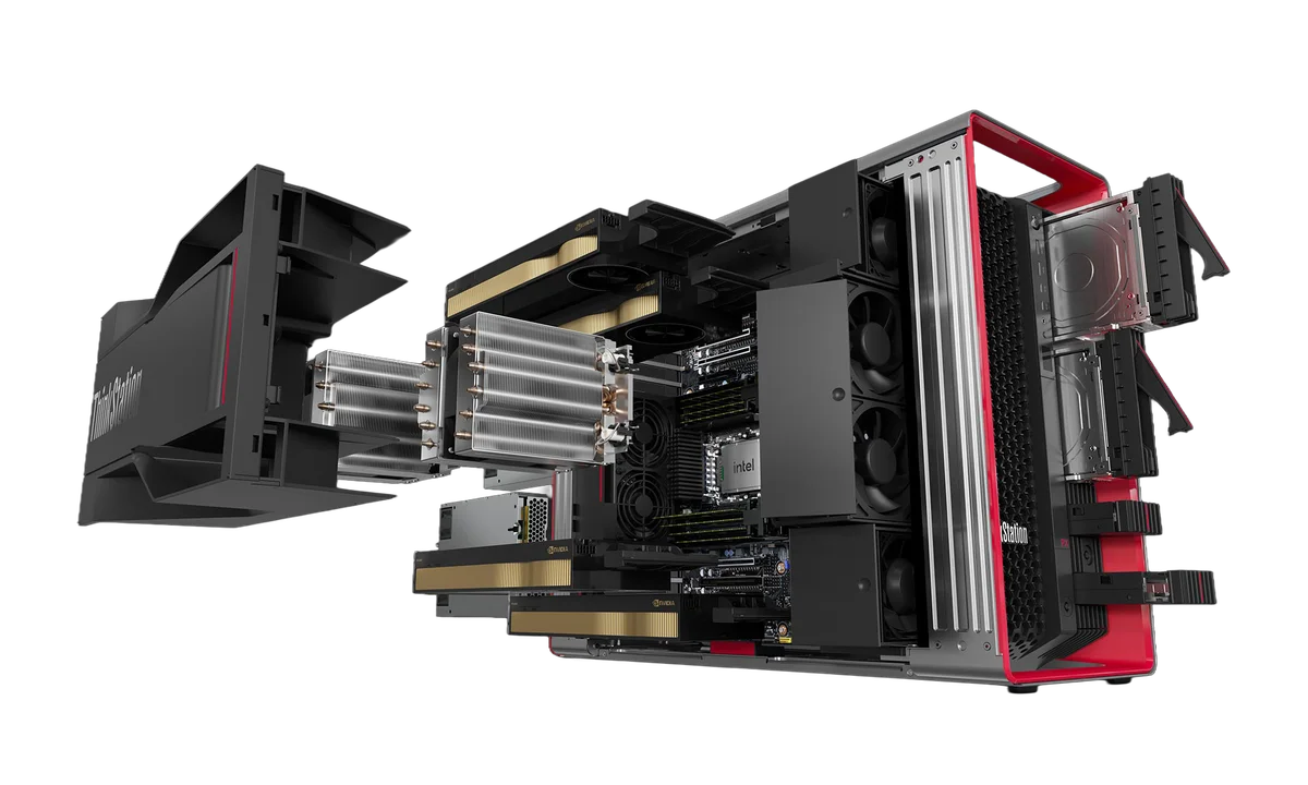 Lenovo Workstation Tower in geöffneter Ansicht